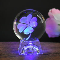Boule de cristal personnalisée avec carte du monde gravée en 3D, base lumineuse LED bleue, globe sphérique en verre K9 pour souvenir, cadeau, décoration de la maison