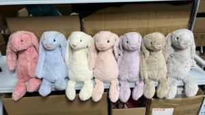 Boneka Kelinci Jelly Cat Bashful Beige, Boneka Lucu, Boneka Plush Kelinci Bertelinga Panjang, Bantal Penenang - Product Image 5