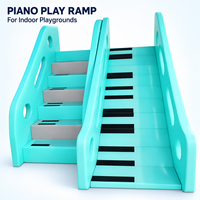 Aire de jeux intérieure pour enfants avec clavier de piano musical interactif LED, tapis sensoriel et toboggan pour espace de jeux commercial