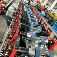 Machine de formage à rouleaux pour panneaux d'étagères de présentation perforés de type commercial, plusieurs tailles de 300 mm à 600 mm