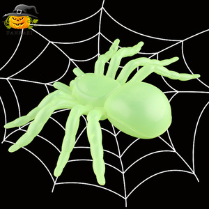 Glow In Dark <b>Spider</b> Halloween Decoration 10.5x16cm <b>Plastic</b> Indoor Party Prop - Product Image 3