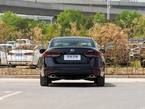 Offre Spéciale pour voiture Nissan Teana 2.0L SV 200 km/h haute qualité Nissan Teana 4 portes 5 places berline intermédiaire Nissan Almita - Product Image 3