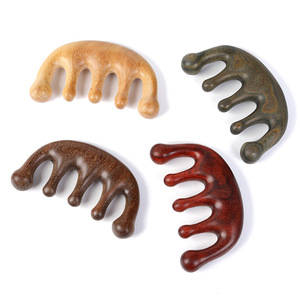 Venta al por mayor de alta calidad de cinco dientes de cabeza grande terapia de meridianos cuero cabelludo de madera verde sándalo peine de masaje - Product Image 1