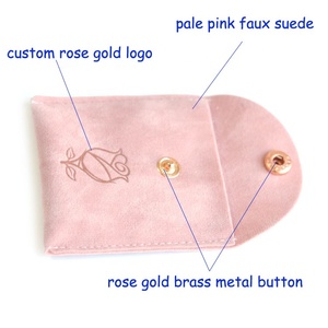 Bolsa de Joyería Personalizada de Gamuza Gruesa <span class=keywords><strong>Rosa</strong></span> Pálido con Botón de Metal Dorado <span class=keywords><strong>Rosa</strong></span> y Logotipo Dorado <span class=keywords><strong>Rosa</strong></span> - Product Image 3