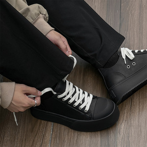 Zapatillas de plataforma negras Niche 2026 para hombre, con puntera ancha, suela gruesa que aumenta la altura, de corte bajo, versátiles, informales, estilo skate - Product Image 4