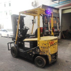 Montacargas Eléctrico Hyster de 2.5 Toneladas, Contrapesado, Centro de Carga de 500 mm, Neumáticos Sólidos, Operación con Asiento - Product Image 2