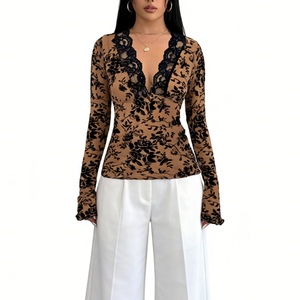 Body en velours floral à col en V pour femme - Haut transparent à manches en dentelle tendance - Product Image 2