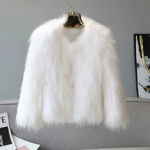 <span class=keywords><strong>Cappotto</strong></span> di <span class=keywords><strong>pelliccia</strong></span> sintetica di Design del cliente giacca di piume di struzzo di moda da ragazza cappotti caldi invernali per le donne - Product Image 2