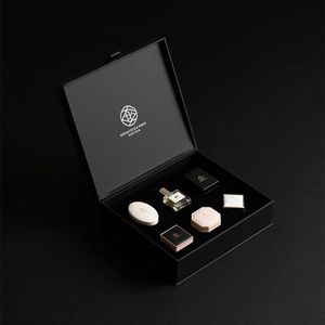 Custom Logo Luxury Perfume <b>Bottle</b> and Magnetic Gift <b>Box</b> Recyclable Hard Paperboard Magnet Closure Packing <b>Box</b> Skincare <b>Box</b> - Product Image 2