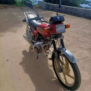 Haojue 150-2A Wuyang : Construction fiable pour le transport de marchandises et de passagers, motos et motocyclettes d'<span class=keywords><strong>occasion</strong></span> - Product Image 1