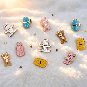 Broche de Acrílico Personalizado con Dibujos Animados, Pin con Logotipo Personalizado, Insignias Publicitarias, Dijes Personalizados para Accesorios de Ropa - Product Image 1