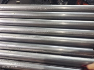 Jumlah besar aneka mulus pipa baja tahan karat seri 300 EN standar bengkok las layanan pemrosesan pemotongan 2B - Product Image 3