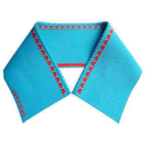 Diseño Personalizado de un Solo Proveedor, Diseño de Patrón en Forma de Corazón, Cuellos de Punto Acanalado con Logotipo Jacquard 3D, Suministro Directo de Fábrica al por Mayor - Product Image 1