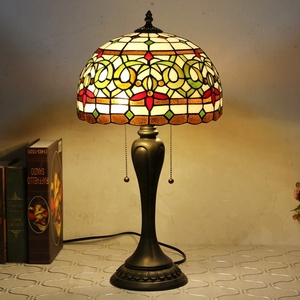 Lampe de table Tiffany LongHuiJing 12 pouces avec abat-jour en verre teinté rétro Wisteria, lampe de chambre à coucher - Product Image 1