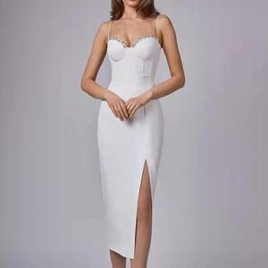 Dernier modèle de robe de soirée moulante sans bretelles, ornée de cristaux, à fente haute, longueur genou, taille naturelle, pour dîner et événements élégants - Product Image 3