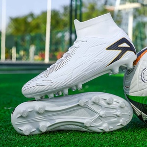 Chaussures de football de haute qualité pour jeunes étudiants, design tendance, semelle intérieure confortable en caoutchouc et mesh pour les sports d'extérieur en automne - Product Image 6