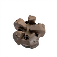 Forets de forage PDC de 5 1/2 pouces avec coupeurs de 16 mm, 5 lames en acier à haute teneur en manganèse pour le forage de puits, l'extraction du charbon et la construction