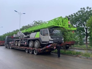 Grúa Usada Zoomlion ZTC500H de 50 Toneladas en Excelentes Condiciones de Trabajo con Sistema de Válvulas y Motor de Bomba Estable - Product Image 2