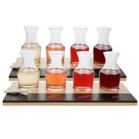 Quatre verres à décanter personnalisés de 6 oz avec palette en bois et tableau noir, plateau à vin, plateau de dégustation, ensemble d'échantillonnage en vol