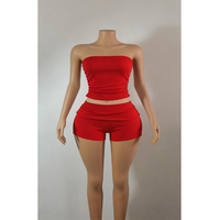 Ensemble de vêtements de détente essentiels en deux pièces avec un haut court uni et des shorts en tissu extensible doux pour la maison et le quotidien, logo personnalisé OEM ODM