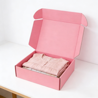 Boîte en carton ondulé pour vêtements, chaussures et chaussettes avec impression UV et gaufrage, options personnalisées de logo/couleur/taille