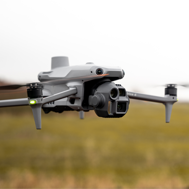 Matrice 4T Standard Kit Drone with Thermal Imaging 48MP Wide Camera and NIR Light for Field Inspection Matrice 4 T Drone