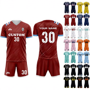 ชุดฟุตบอลโพลีเอสเตอร์ 100% น้ำหนักเบา ระบายอากาศได้ดี แห้งเร็ว พิมพ์ลายโลโก้ตามสั่ง สำหรับผู้ชาย นักเรียน เด็ก ทีมแข่งขัน - Product Image 1