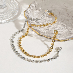 Pulsera de acero inoxidable con forma de corazón para mujer, joyería de uso diario, diseño de cadena, tono dorado y plateado - Product Image 2