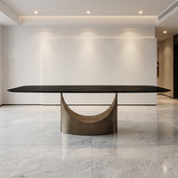 Meubles de luxe modernes, table à manger rectangulaire en marbre, design en acier bronze, pieds de table en acier