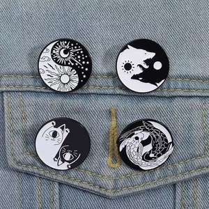 Alliage de zinc coulée <span class=keywords><strong>Tai</strong></span> <span class=keywords><strong>Chi</strong></span> Yin <span class=keywords><strong>Yang</strong></span> Animal Design broche noir nickelage-poisson loup broche sac à dos Badge revers bijoux - Product Image 2