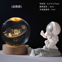 Bola de Cristal de Cuarzo Transparente con Grabado Láser Interno, Luz Nocturna Brillante, Decoración Creativa de Escritorio, Regalo Navideño
