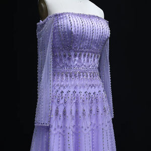 Robes de soirée formelles élégantes pour femmes LSZ588, style A-line, couleur lilas, motif floral 3D, plumes antistatiques, longueur au sol - Product Image 4