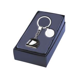 Porte-clés noir avec pièce de monnaie pour casque de moto - Product Image 1