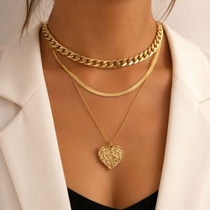 Conjunto de Collares de Perlas de Imitación Chapadas en Oro Multicapa con Forma de Corazón, Estrella y Luna, Estilo Punk Retro, Joyería Unisex al por Mayor - Product Image 3