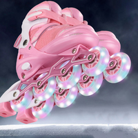 Vente en gros de patines de patinage acrobatique coulissantes professionnelles Roues à bascule Patins à roulettes en ligne Patins à roulettes clignotants