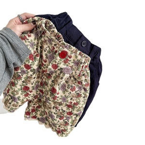 Pantalon à cinq points en coton lavé printemps été imprimé réactif garçons doux bambins filles shorts - Product Image 1
