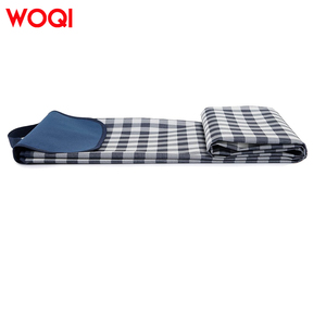 WOQI Couverture <span class=keywords><strong>de</strong></span> camping en plein air portable Tapis <span class=keywords><strong>de</strong></span> pique-nique <span class=keywords><strong>de</strong></span> <span class=keywords><strong>plage</strong></span> imperméable et <span class=keywords><strong>anti</strong></span>-<span class=keywords><strong>sable</strong></span> pour les voyages en matériau Oxford - Product Image 4