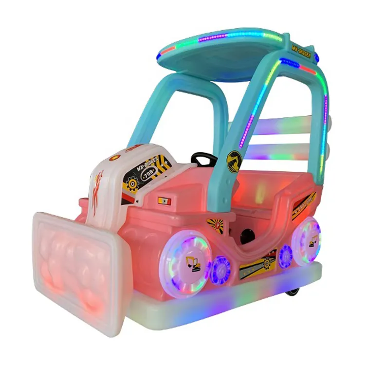 Um passeio de diversões para o carro bonde luminoso dos adultos um parque de diversões do Dois-Seater no quadrado