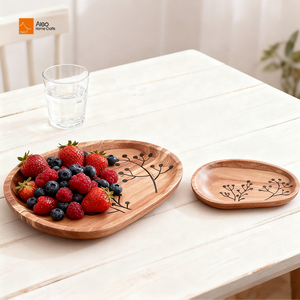 Ensemble de plateaux à fleurs en bois d'acacia multi-formes personnalisés - Finition polie durable pour la restauration, les fruits secs, les noix, les dim sum, les desserts - Product Image 1