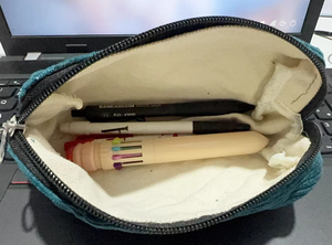 Grote Capaciteit Corduroy Draagbare Rechthoekige Bureau Etui Retro Rits Student Briefpapier Tas Promotie Cadeau Make-Up Tassen - Product Image 5