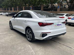 Au-di 2023 A3l 1.4T Limousine Facelift Sportback 35 T FSI Sports agressifs Modèle de voiture de sport de luxe élégant et élégant - Product Image 2