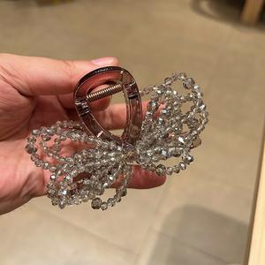 Pince à cheveux élégante de 10 cm style français avec nœud et perles, motif papillon, pince requin pour femmes, accessoires capillaires - Product Image 5