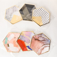 Plat à gâteau hexagonal style nordique abstrait vaisselle de luxe compostable jetable imprimé en gros assiettes en papier fournitures de fête