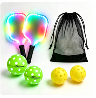 Ensemble de raquettes de pickleball lumineuses à LED, comprenant 2 raquettes lumineuses, 2 balles LED, 2 balles jaunes à 40 trous, 1 sac en filet