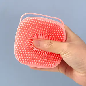 Dispenser di Shampoo portatile in Silicone morbido cane spazzola da bagno per animali domestici spazzola da massaggio in gomma per gatto doccia spazzola