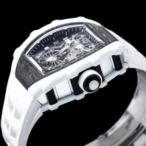 ساعة رجالية ميكانيكية فاخرة عالية الجودة بقطر 40 مم وسمك 16 مم، مع علبة من ألياف الكربون وساقين. - Product Image 3