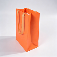 Sac fourre-tout en papier kraft recyclable avec poignées en ruban personnalisables pour emballage cadeau
