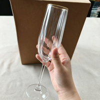 Verre à champagne vintage côtelé avec bord doré, verres à vin mousseux durables, compatibles lave-vaisselle, idéal pour les toast d'anniversaire