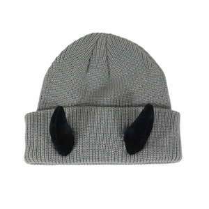 Gorro <span class=keywords><strong>de</strong></span> punto sin borde <span class=keywords><strong>de</strong></span> alta calidad con cuernos <span class=keywords><strong>de</strong></span> buey y logotipo bordado, estilo novedoso para Halloween, gorro <span class=keywords><strong>de</strong></span> invierno, venta al por mayor - Product Image 5