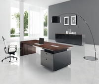 Bureau de direction Design de luxe pour PDG de style commercial moderne Bureau de direction en forme de L pour le bureau, l'école, l'hôpital.